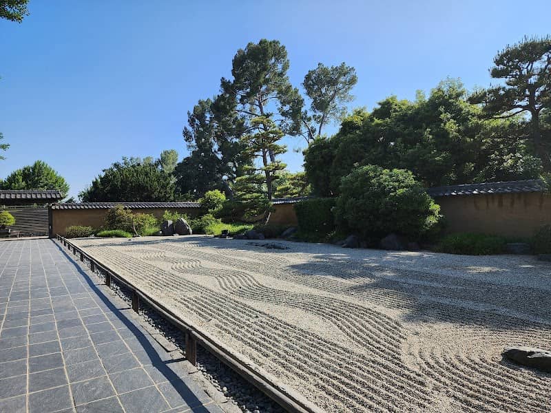 Dry Garden Karesansui - Image 1