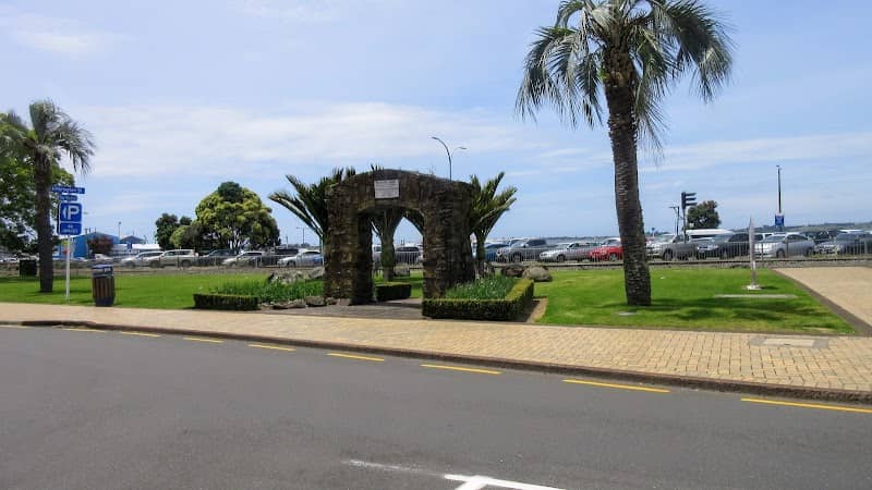 Herries Arch - Image 2