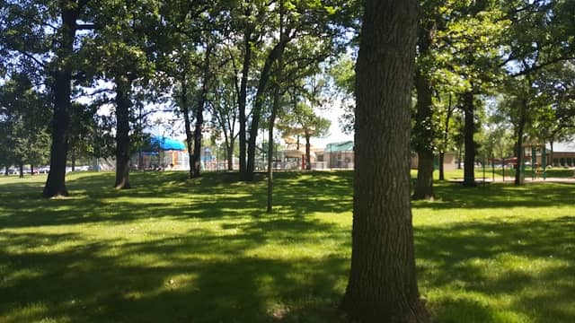 Oak Leaf Park - Image 1