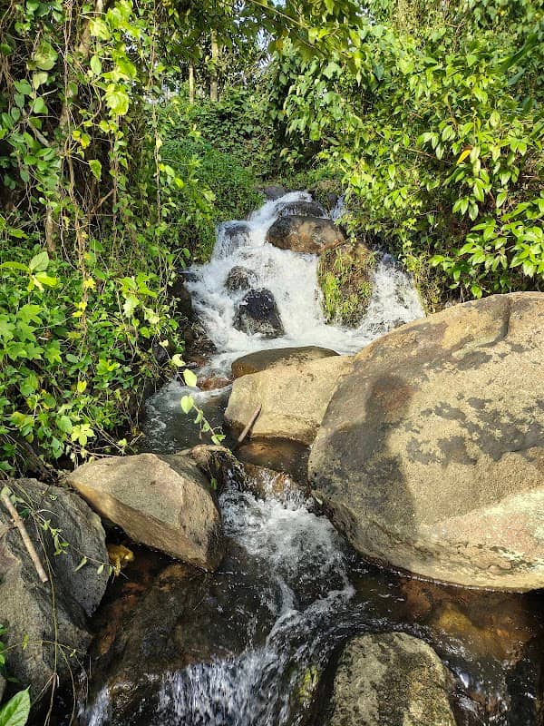 Manipara Belling Rock - Image 1