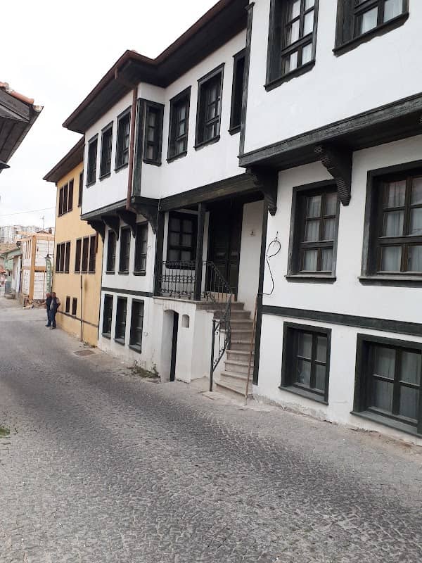 Ottoman House - Image 2