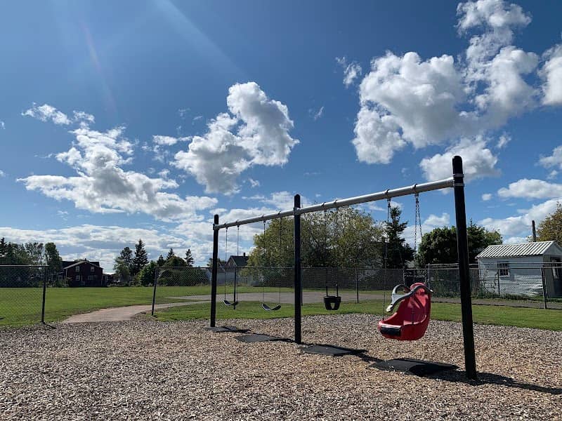 Notre Dame Park - Image 2