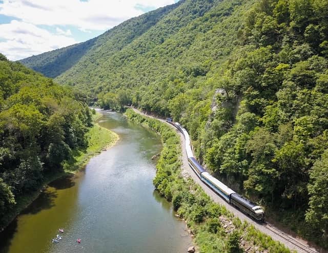 Potomac Eagle Scenic Railroad - Image 1