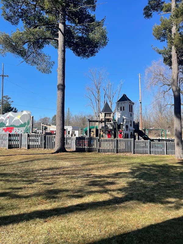 Kid's Kingdom - Image 1