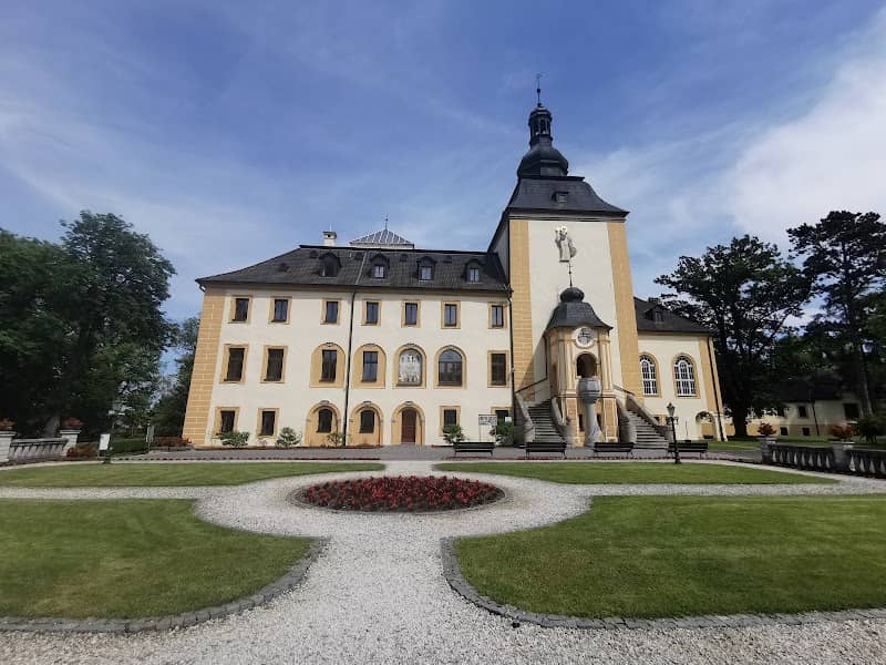 Zamek Odrowążów - Image 1