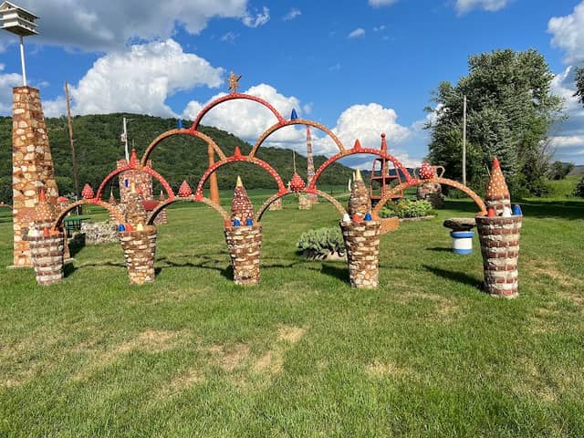 Prairie Moon Sculpture Gardens - Image 2