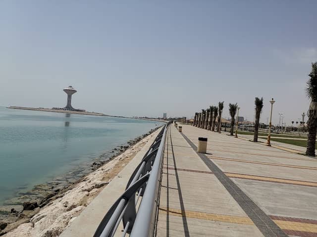 Khobar Corniche - Image 1