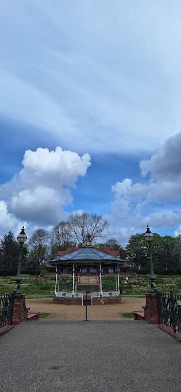 Hanley Park Visitor Moorings with rings - Image 2