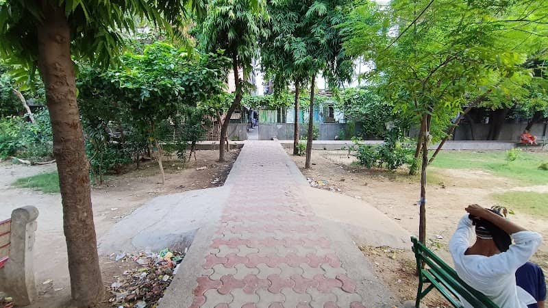 Shaeed Ashfaq Ullah Khan Park - Image 1
