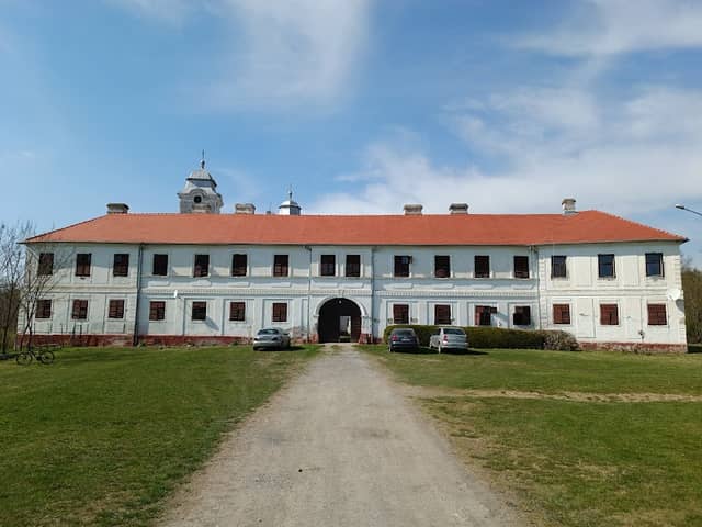Mănăstirea Bezdin - Image 1