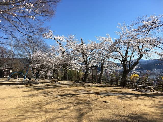 Kitayama Park ,Ayuzaki Castle Ruins - Image 1