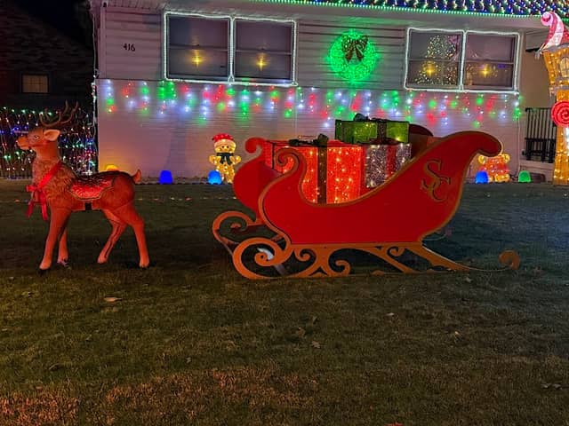 Warnick Family Christmas Lights - Image 2