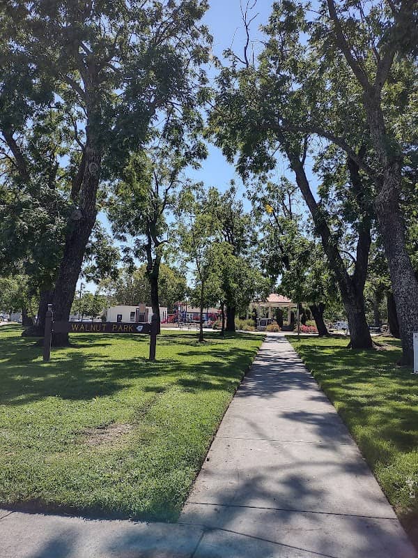 Walnut Park - Image 3