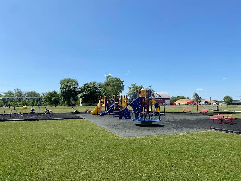 Hopfinger Zimmerman Memorial Park & Dog Park - Image 2