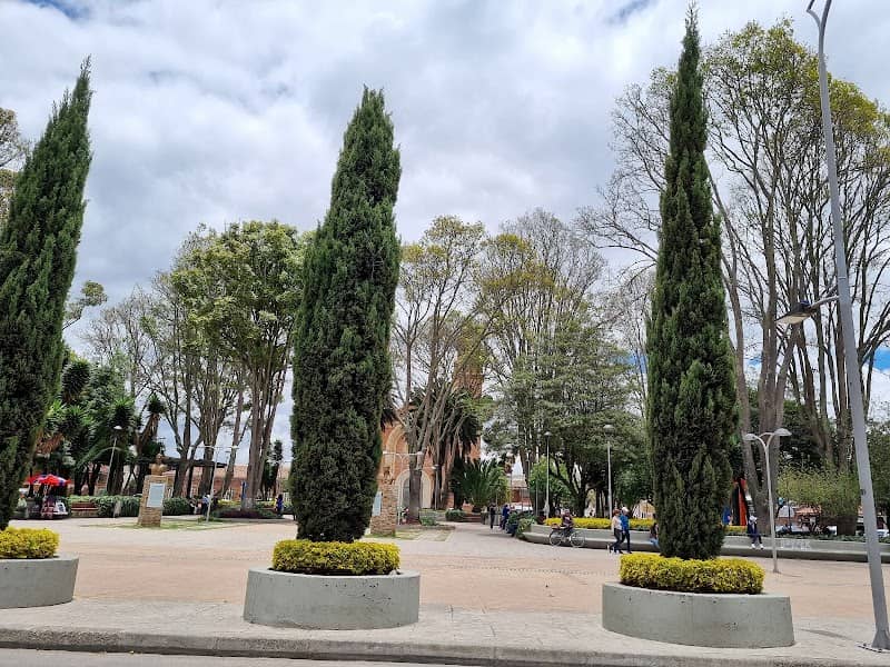 Mosquera Main Park - Image 1