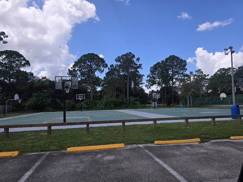 West oak park - Image 1