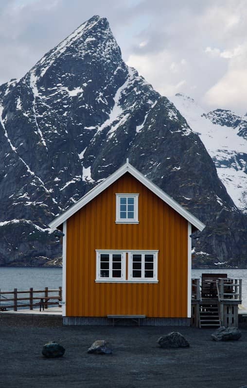 Lofoten Yellow House - Image 1