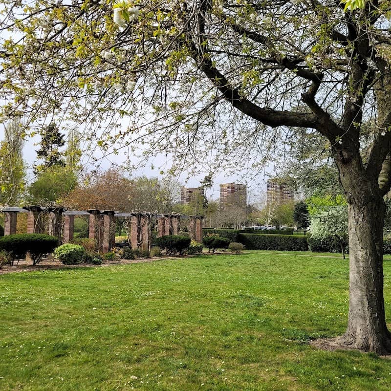 Town Park - Image 2