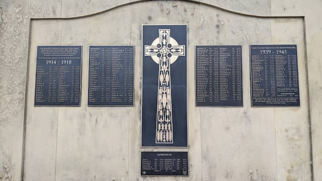 Neilston War Memorial - Image 1