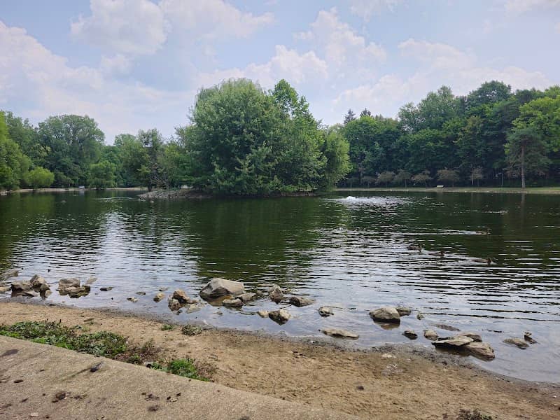 North Lake Park - Image 1