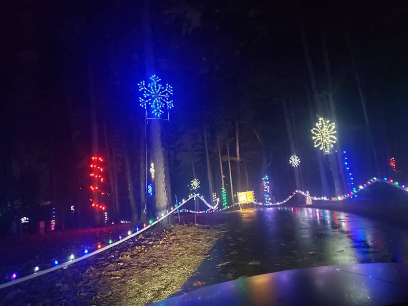 Santa Claus Land Of Lights ... - Image 2