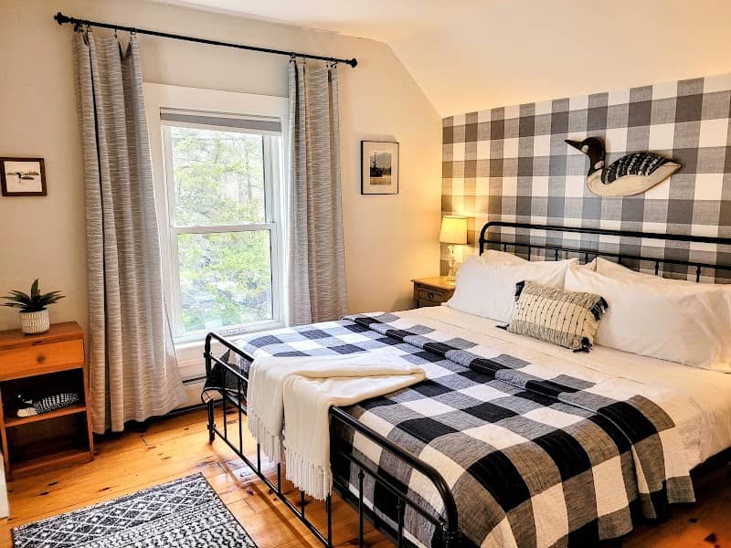 The Inn on Golden Pond - Image 2