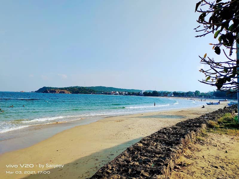 Public Beach - Trincomalee - Image 2