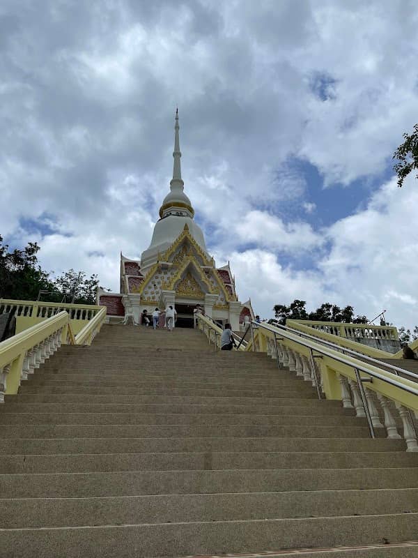 จุดชมวิวเขาตะเกียบ - Image 1