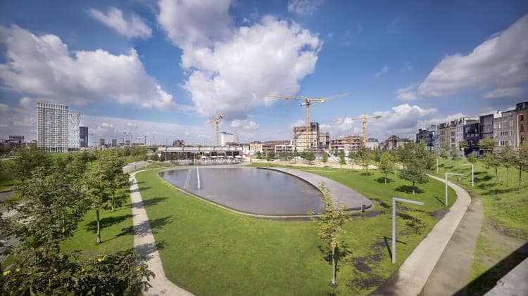 Lake Hills Park - Image 1