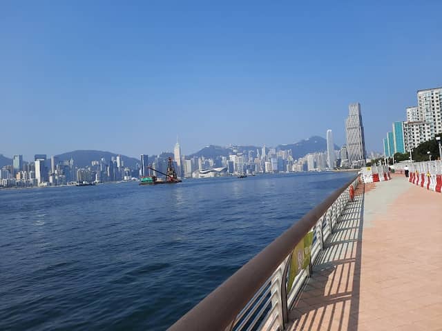 Tsim Sha Tsui Promenade East / Hung Hom Promenade - Image 2