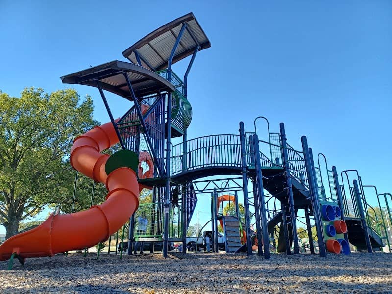 Summit Park - Image 1