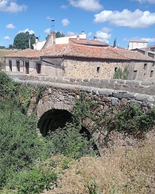 Puente Medieval - Image 1