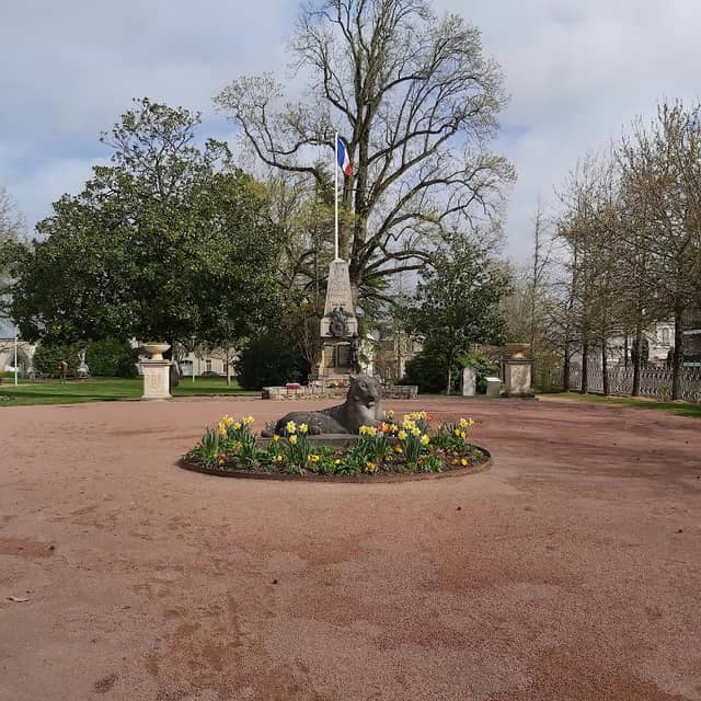 Public Garden - Image 1