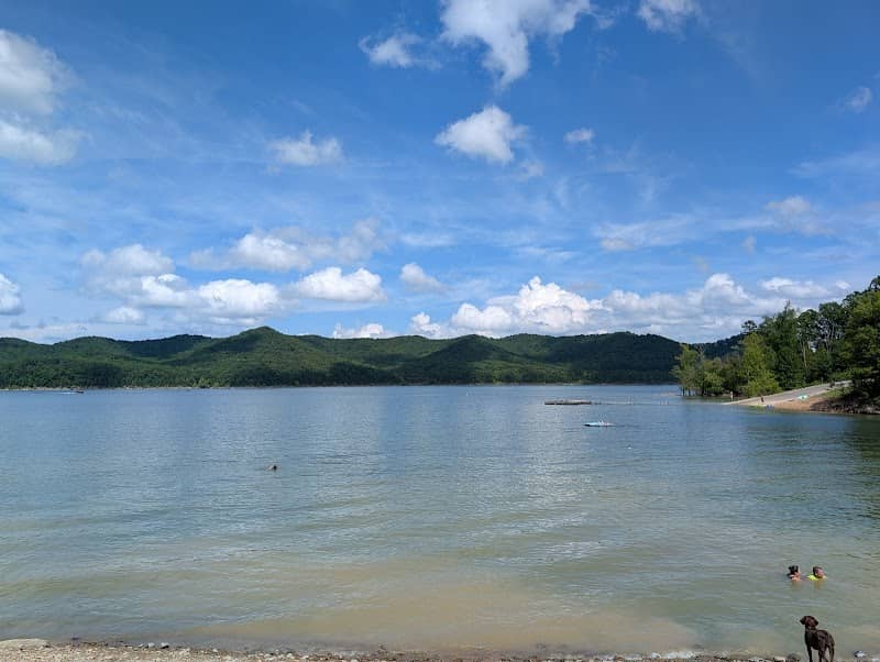 Stony Cove Picnic Area and Beach - Image 1