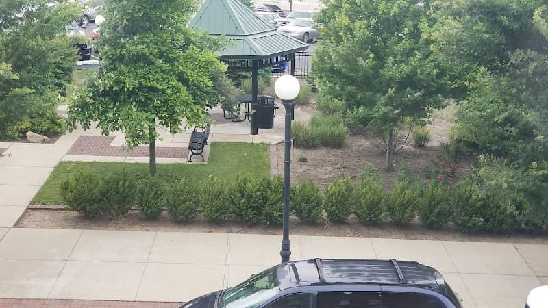 Gazebo Park - Image 1