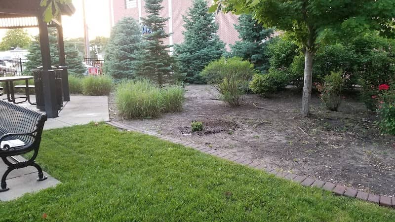 Gazebo Park - Image 2