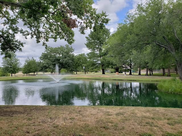 Takas Park a Windcrest City Park - Image 2