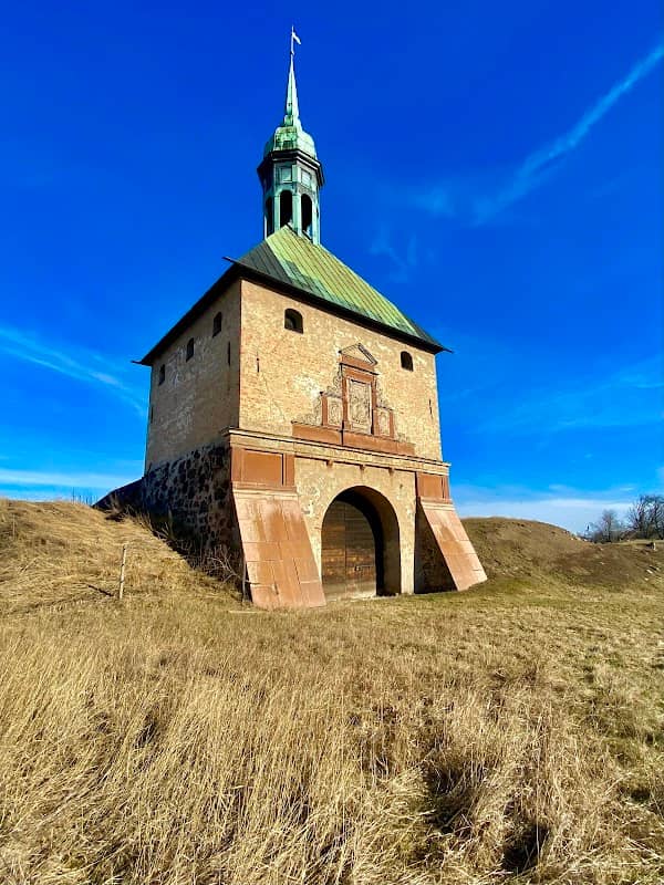 Johannisborgs castle ruins - Image 1