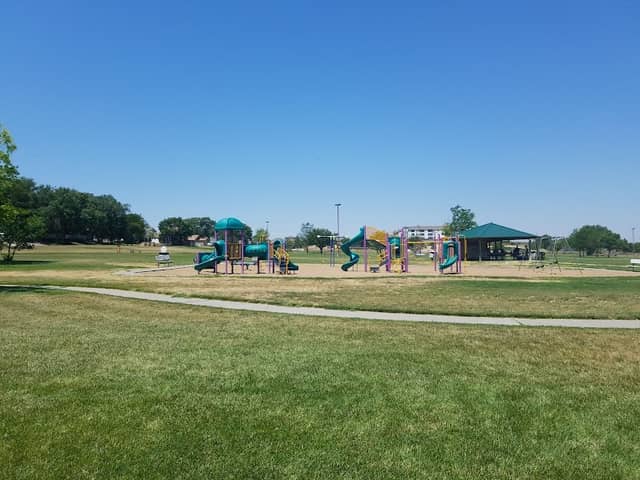 Hunsley Park - Image 2