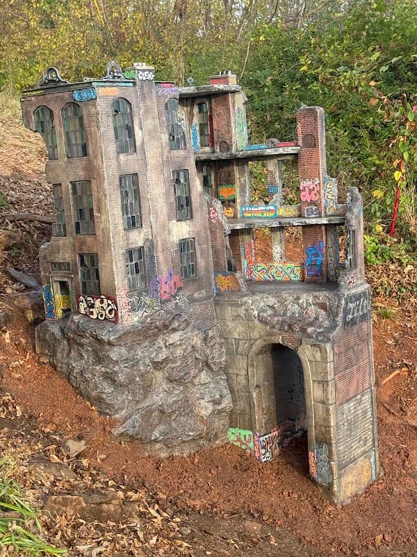 “Tilting Mills” sculpture - Image 3