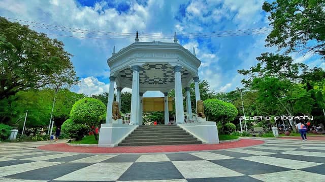 Bacolod Public Plaza - Image 1