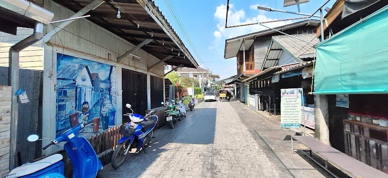Pak Nam Prasae Fishing Village - Image 1