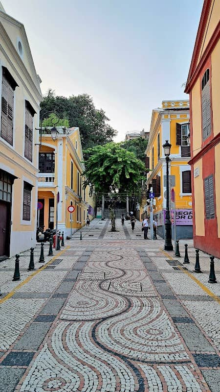 Macau Crazy Hall Slope Alley - Image 2