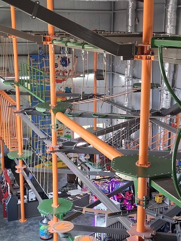 Trex Fun Spot Ropes/ZipLine/Gyroscope - Image 1