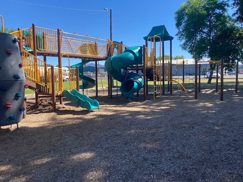 Lion's Park - Image 1