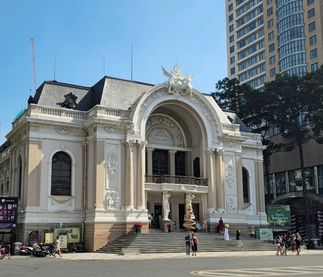 Saigon Opera House - Image 1