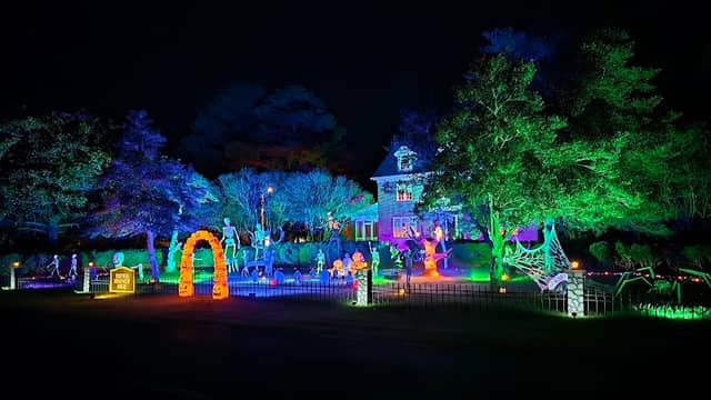 Crisfield Halloween House - Image 3