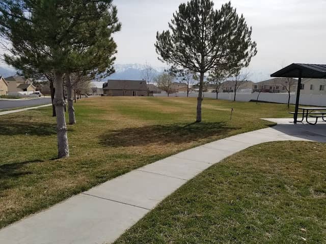 Mountain Moon Park - Image 2