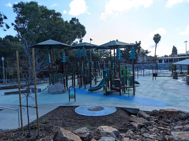 Collier Park - Image 2