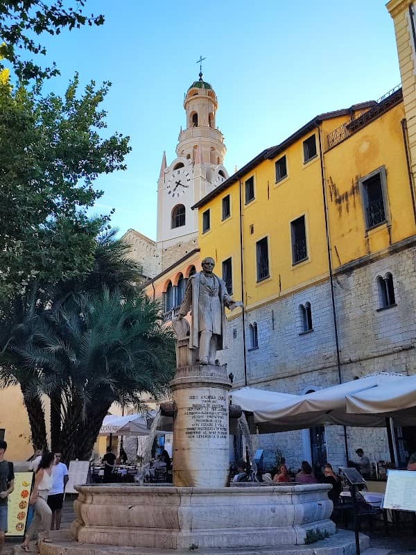 Piazza Siro Carli - Image 1